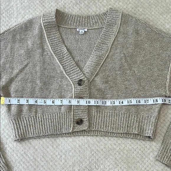 Garage Tan Cropped Cardigan Sweater V-Neck - Picture 4 of 6